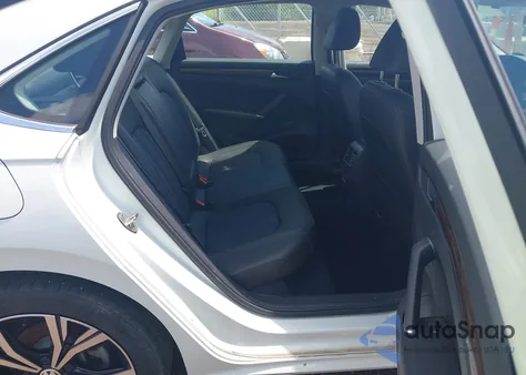 2020 Volkswagen Passat 2.0T Sel z USA, uszkodzony, nr VIN 1VWCA7A37LC023089